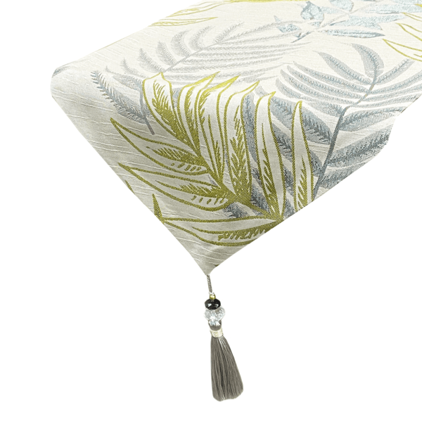 Camino De Mesa Plateado Con Verde 33*180 Cm Have 1 Pz